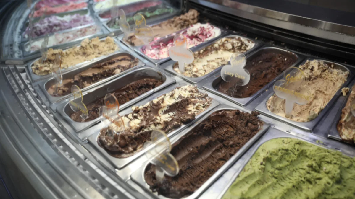 Gerard Ice Cream catering display unit with multiple flavor tubs